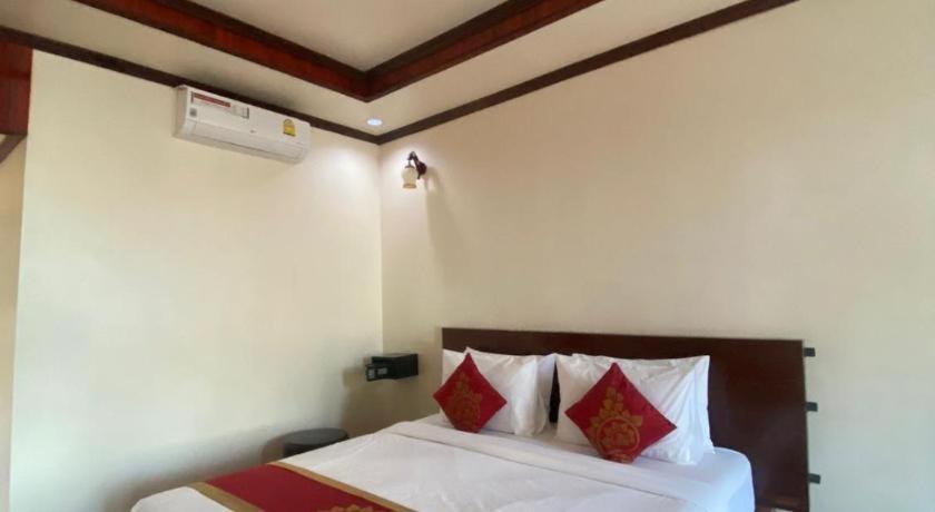 Golden Hotel Dondet Muang Không Buitenkant foto